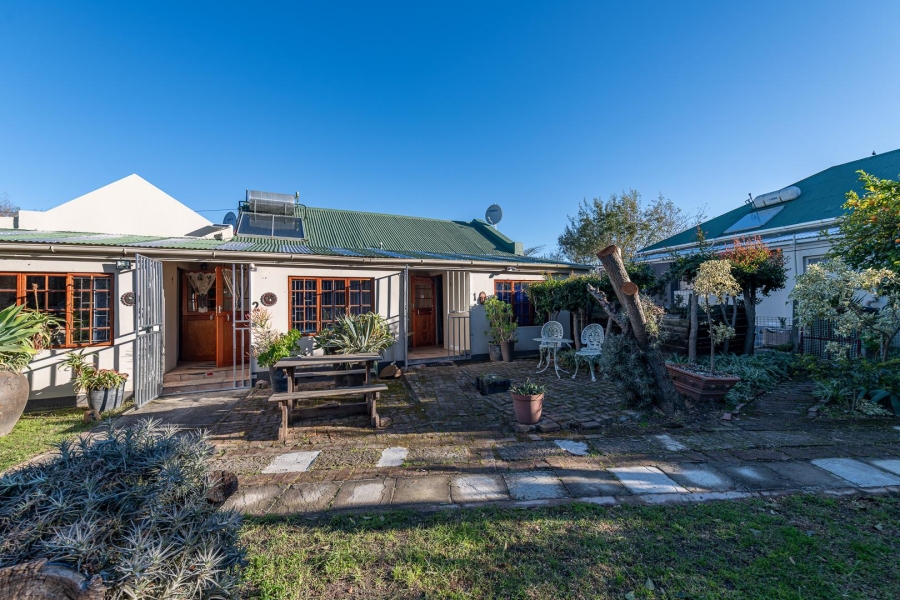 7 Bedroom Property for Sale in Riviersonderend Western Cape